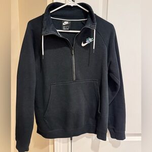 Women’s Nike Half Zip w/ Floral Print Size Medium